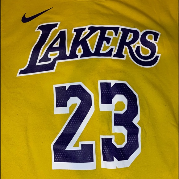 🦋 Nike Lebron James Lakers Tee - Picture 6 of 9